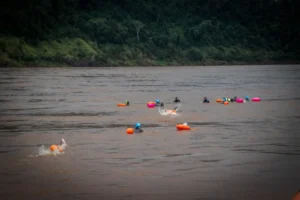Cerca de 35 nadadores participaran de la II edición de la “Travesía a nado en el río Iguazú” Cerca de 35 nadadores participaran de la II edición de la “Travesía a nado en el río Iguazú” imagen-1