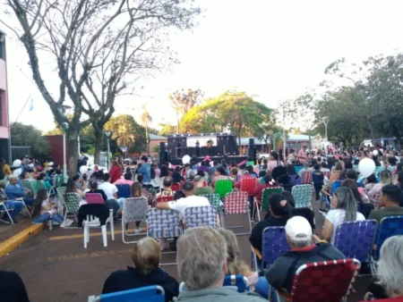 Las madres celebraron su día en Jardín América imagen-20