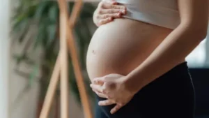 Resaltan la importancia del abordaje de la salud mental durante el embarazo y el puerperio imagen-1