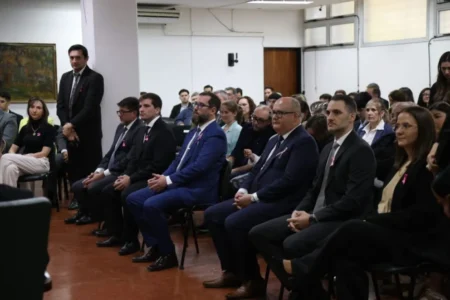 Venchiarutti Sartori encabezó la jura de nuevos jueces y fiscales en Misiones Venchiarutti Sartori encabezó la jura de nuevos jueces y fiscales en Misiones imagen-13