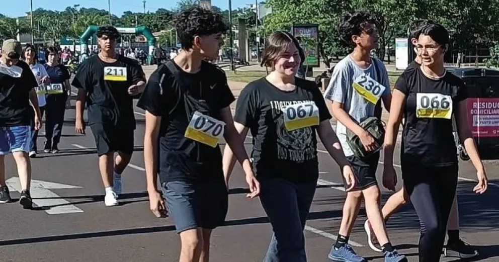 Celebran 75 años de la Estudiantina con una carrera deportiva Celebran 75 años de la Estudiantina con una carrera deportiva imagen-4