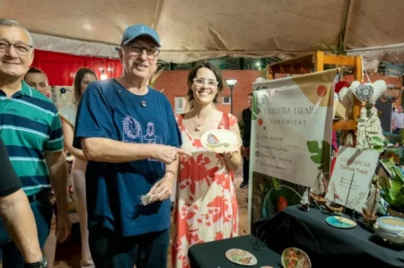Apuestan a un núcleo económico a partir de las flores imagen-4