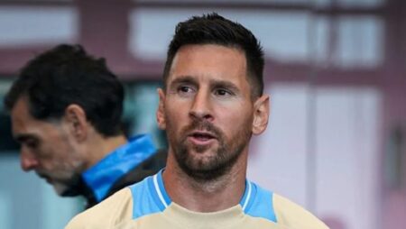 Messi publicó un mensaje por la muerte de Miguel Ángel Russo con una dedicatoria a familiares y amigos imagen-15