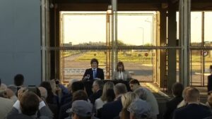 Milei presentó la reforma del Código Penal junto a Bullrich y Espert en Ezeiza imagen-1