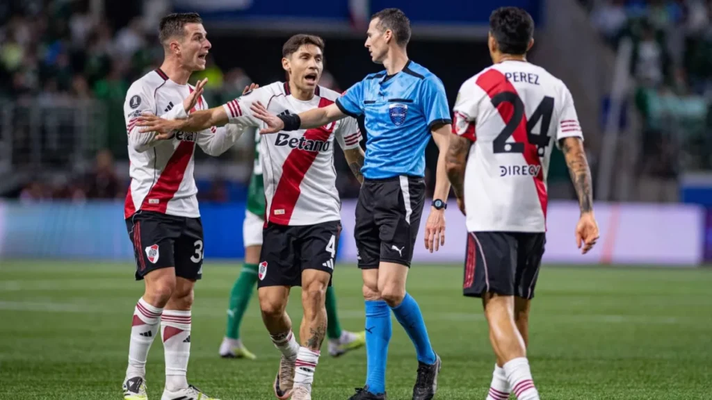 Conmebol le abrió un expediente a River y podría sancionar a dos referentes - TyC Sports imagen-41