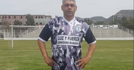 Un jugador se descompensó y murió durante un partido de fútbol de veteranos en Comodoro Rivadavia imagen-10