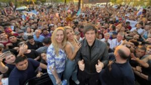 Javier Milei recorrió Corrientes junto a Virginia Gallardo: “No aflojen” imagen-2