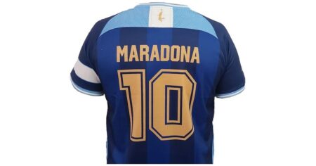 ¡Aprovechá el 28 % OFF! Camiseta D10s 1986 de Maradona oficial, la pieza conmemorativa para fanáticos del Diego ¡Aprovechá el 28 % OFF! Camiseta D10s 1986 de Maradona oficial, la pieza conmemorativa para fanáticos del Diego imagen-21