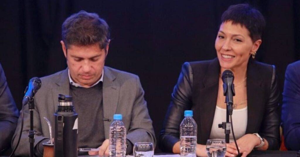 Tras la derrota, vuelve a estallar la interna en el peronismo: Mayra Mendoza vs. Axel Kicillof Tras la derrota, vuelve a estallar la interna en el peronismo: Mayra Mendoza vs. Axel Kicillof imagen-5
