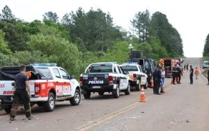 La Facultad de Arte y Diseño de la UNaM de luto por el trágico accidente vial que se cobró la vida de varios estudiantes La Facultad de Arte y Diseño de la UNaM de luto por el trágico accidente vial que se cobró la vida de varios estudiantes imagen-7