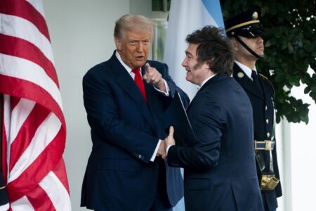 Para el Financial Times, el salvataje de Trump a Milei puede salir caro Para el Financial Times, el salvataje de Trump a Milei puede salir caro imagen-5