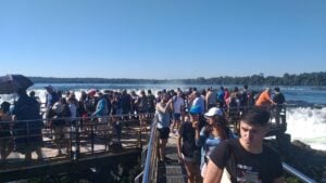 Viajaron 1,44 millones de turistas el fin de semana a nivel nacional y gastaron $ 262.627 millones: Puerto Iguazú volvió a ser el destino más visitado de la región Litoral imagen-8