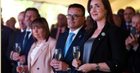 Patricia Bullrich y Victoria Villarruel se cruzaron en la fiesta nacional de España y evitaron saludarse imagen-9