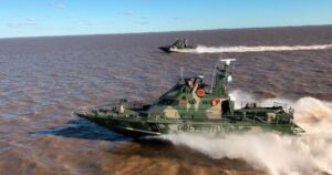 El Gobierno activó el Plan Paraná para reforzar el control en la Hidrovía y combatir el narcotráfico, la trata y otros delitos El Gobierno activó el Plan Paraná para reforzar el control en la Hidrovía y combatir el narcotráfico, la trata y otros delitos imagen-1