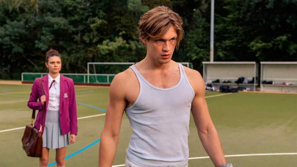 Un ejecutivo de Amazon vaticinó a Damian Hardung que ‘Maxton Hall’ iba a cambiarle la vida, pero no se lo creyó: «Te venden sueños» Un ejecutivo de Amazon vaticinó a Damian Hardung que 'Maxton Hall' iba a cambiarle la vida, pero no se lo creyó: "Te venden sueños" imagen-4