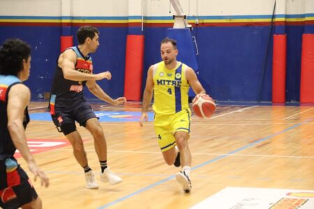 Mitre venció nuevamente a CAPRI y se metió en la final imagen-46