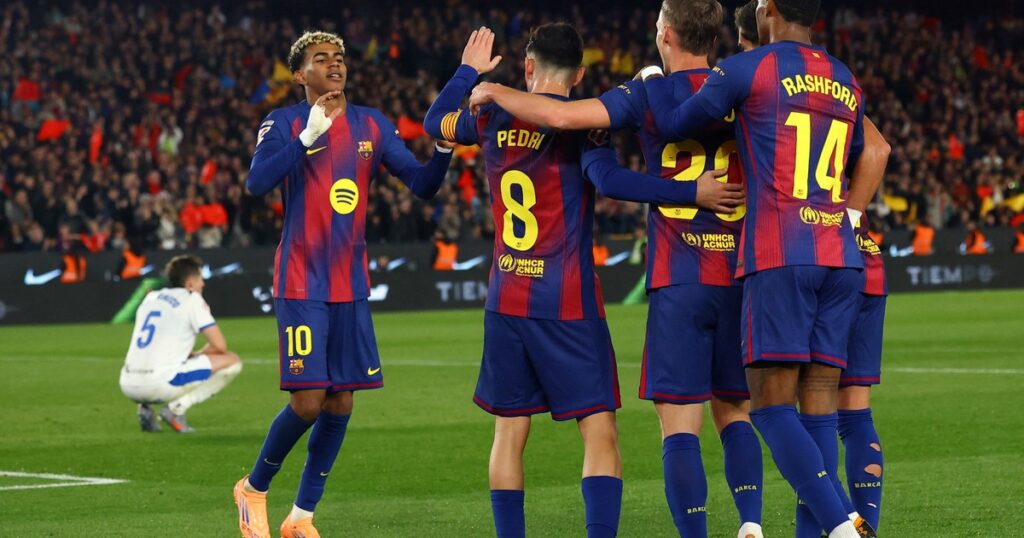 Barcelona se lo dio vuelta al Alavés de Coudet y se recuperó de la dura derrota ante Chelsea imagen-4