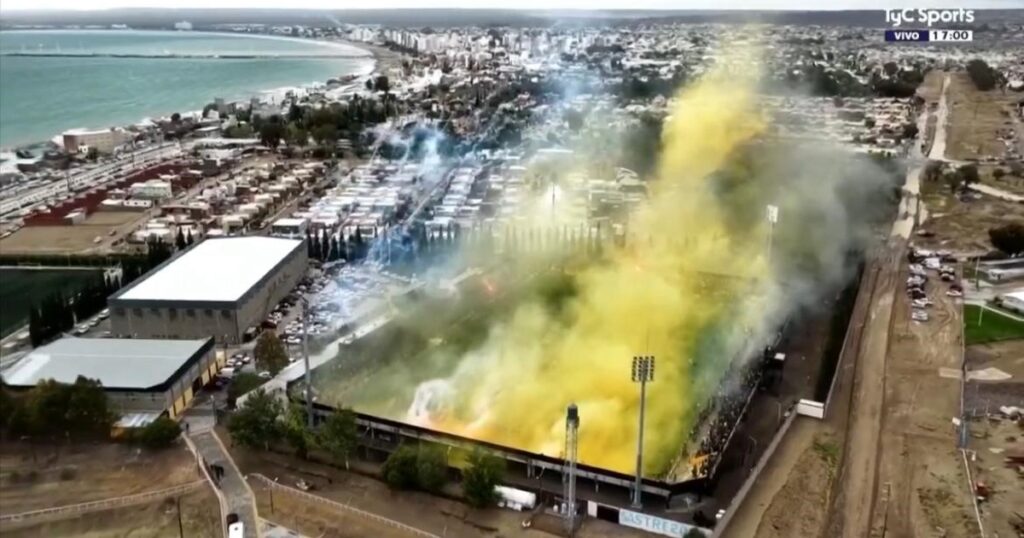 El gran recibimiento de Deportivo Madryn en la final por el segundo ascenso a Primera imagen-38