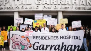Las autoridades del Hospital Garrahan renunciaron al aumento salarial del 61 % Las autoridades del Hospital Garrahan renunciaron al aumento salarial del 61 % imagen-1