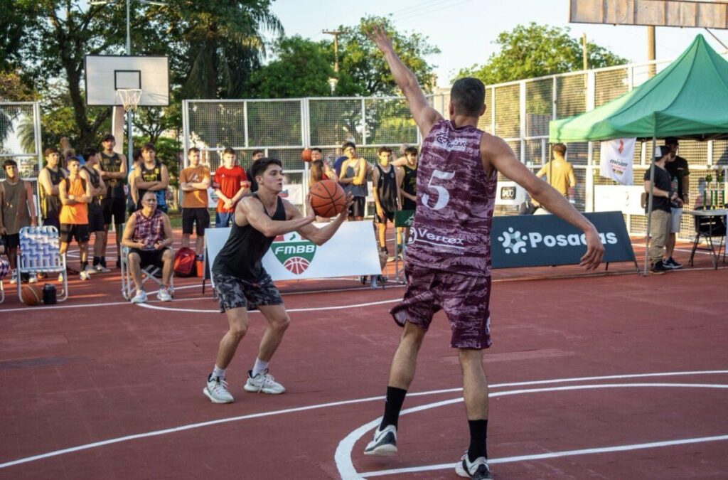 Todo listo para el 3×3: este sábado Misiones Básket festeja su cumpleaños Todo listo para el 3×3: este sábado Misiones Básket festeja su cumpleaños imagen-4