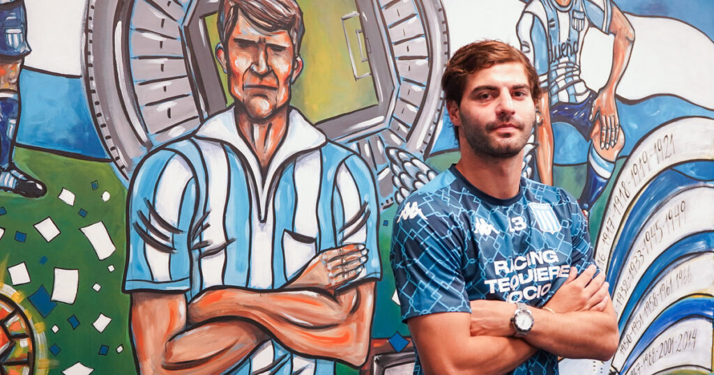 Santi Sosa, capitán de Racing, con Olé: del "voy a guardar la máscara para siempre" al pedido de mamá, su sueño de Selección y de Europa imagen-4