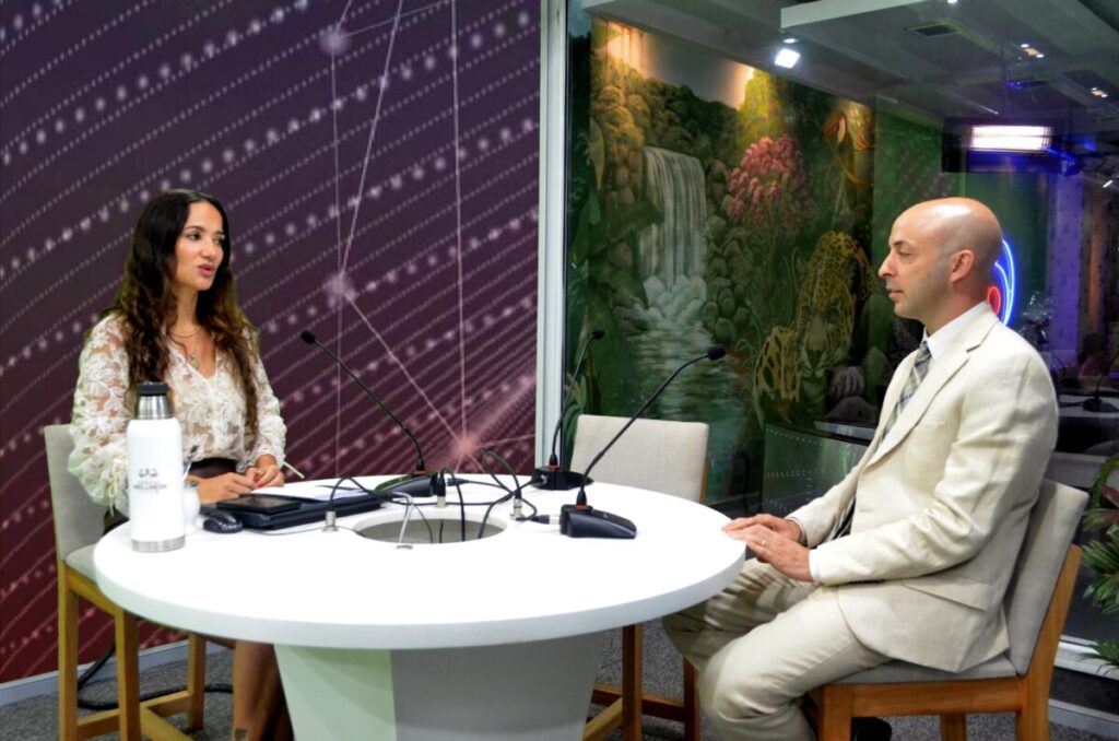 Cirugías oculares, cataratas y pantallas en niños: el oftamólogo Aisenberg detalla cuándo operarse, cómo se evalúan las graduaciones y qué factores influyen en la visión imagen-5