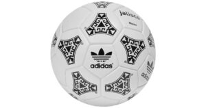 Mini pelotas conmemorativas Argentina Campeón del Mundo: la colección retro que no podés dejar pasar Mini pelotas conmemorativas Argentina Campeón del Mundo: la colección retro que no podés dejar pasar imagen-1