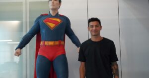 No es Superman, es Súper Delfino: el último jugador activo de la Generación Dorada, tras el retiro on Olé No es Superman, es Súper Delfino: el último jugador activo de la Generación Dorada, tras el retiro on Olé imagen-2