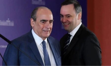 Renunció Guillermo Francos y asumirá Manuel Adorni como jefe de Gabinete Renunció Guillermo Francos y asumirá Manuel Adorni como jefe de Gabinete imagen-14