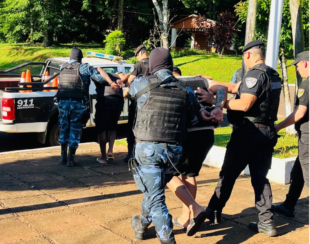 Alba Posse: tres brasileños de Río de Janeiro, vinculados al narcotráfico, fueron detenidos Alba Posse: tres brasileños de Río de Janeiro, vinculados al narcotráfico, fueron detenidos imagen-4