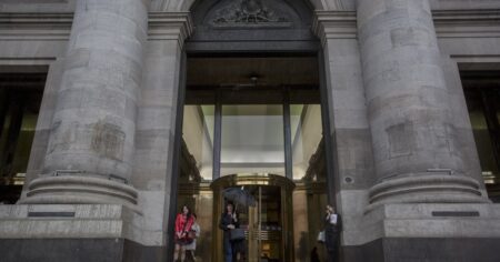 Día del Bancario: por qué se celebra cada 6 de noviembre Día del Bancario: por qué se celebra cada 6 de noviembre imagen-11