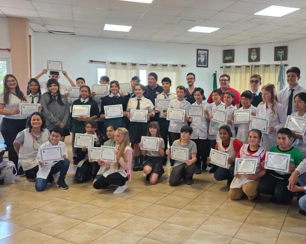 Se realizó la premiación del concurso «Voces de San Pedro»; una propuesta que invita a escribir la historia Se realizó la premiación del concurso "Voces de San Pedro"; una propuesta que invita a escribir la historia imagen-3