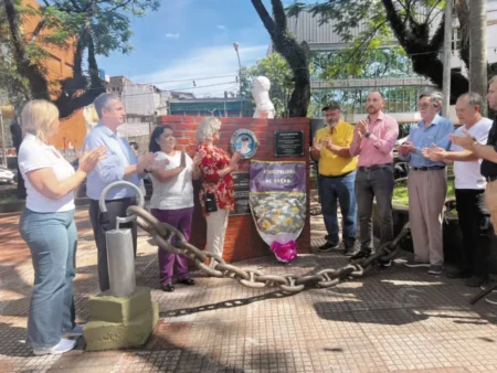 ARA San Juan: un emotivo homenaje a Eliana Krawczyk ARA San Juan: un emotivo homenaje a Eliana Krawczyk imagen-13