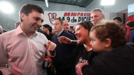 Quién es Stefano Di Carlo, el presidente más joven de la historia de River – TyC Sports Quién es Stefano Di Carlo, el presidente más joven de la historia de River - TyC Sports imagen-10