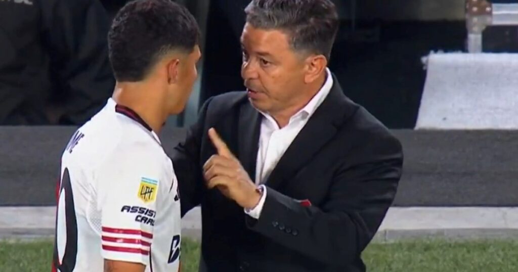 Gallardo, como el Loco Bielsa: hizo entrar al pibe Jaime y lo sacó 46 minutos después Gallardo, como el Loco Bielsa: hizo entrar al pibe Jaime y lo sacó 46 minutos después imagen-5