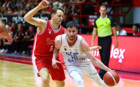 OTC no lo supo cerrar y cayó ante Instituto OTC no lo supo cerrar y cayó ante Instituto imagen-48