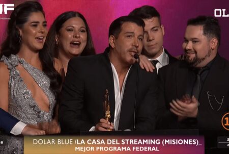 Dólar Blue ganó el Martín Fierro 2025 al Mejor Programa Federal de Streaming imagen-106