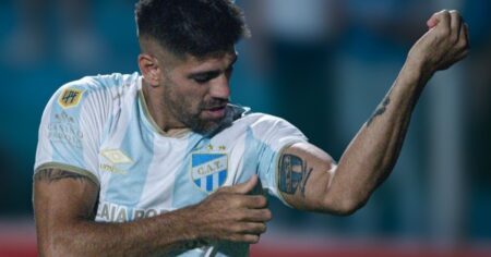 Leandro Díaz, del adiós anunciado a la chance concreta de seguir en Atlético Tucumán imagen-17