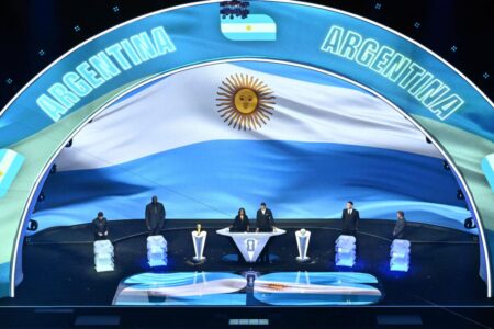 El Mundial empezó con medias verdades, rosca política y un “grupo trampa” para la selección argentina imagen-11