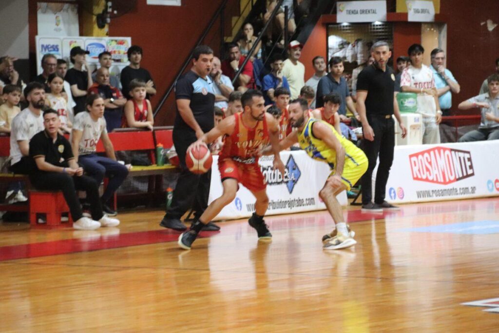 Posadas paralizada por el clásico: Mitre vs Tokio por la gloria  imagen-3