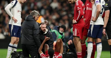 Se confirmó lo peor para Liverpool: Isak fracturado y varios meses fuera de las canchas imagen-14