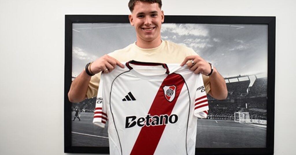 Quién es Jaroszewicz, el joven arquero de River que firmó su primer contrato imagen-5