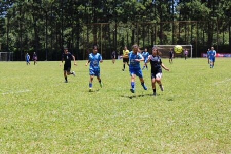 El programa Juegos Deportivos Misioneros definió Fútbol 11 y completó la edición 2025    imagen-90