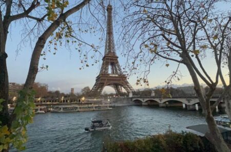 De “monumento desarmado” a postal icónica: la historia de la Torre Eiffel imagen-7