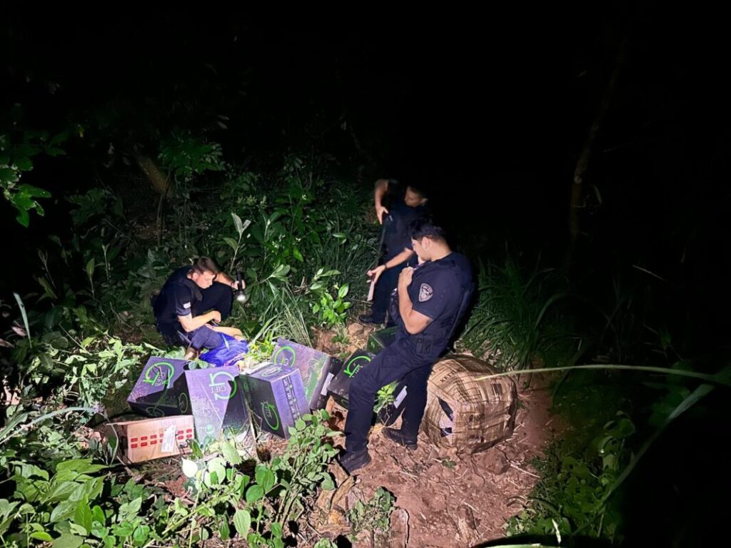 Intentó huir y cayó con un cargamento de cigarrillos valuado en casi $4 millones imagen-4