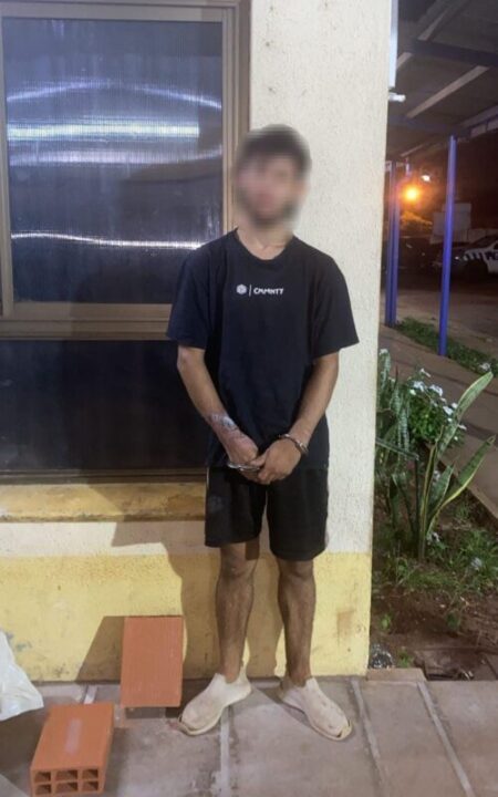 Intentaron robar un autoservicio en Posadas forzando el ingreso al local imagen-7