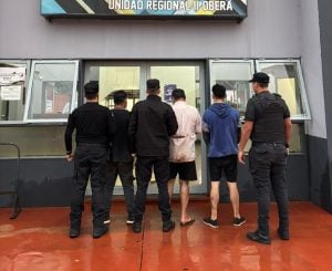 Tres detenidos por el incendio y el robo en la vivienda de un vecino en Oberá Tres detenidos por el incendio y el robo en la vivienda de un vecino en Oberá imagen-3