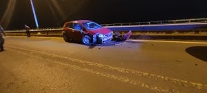 Siniestro vial en el puente Posadas–Encarnación: una conductora dio positivo en alcoholemia imagen-108