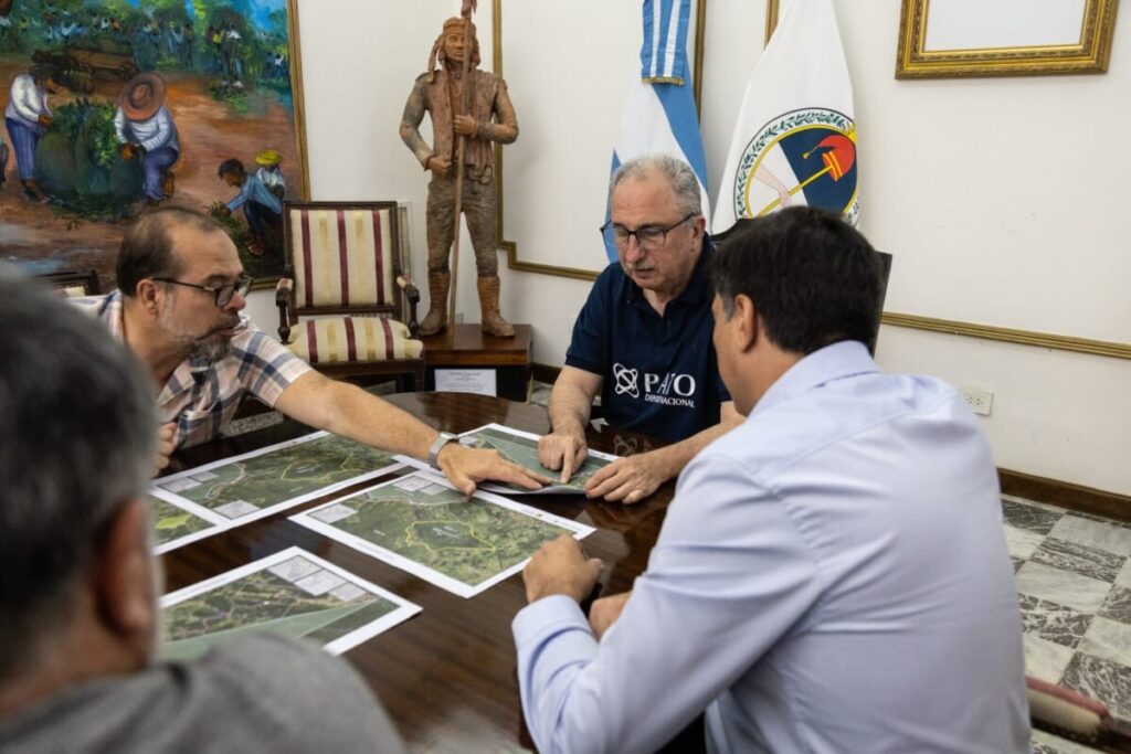 Passalacqua firmó un convenio para incorporar 247 hectáreas de bosque nativo al sistema de áreas protegidas imagen-3