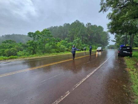 Despiste vehicular con cuatro personas lesionadas en la Ruta Provincial 103 imagen-12